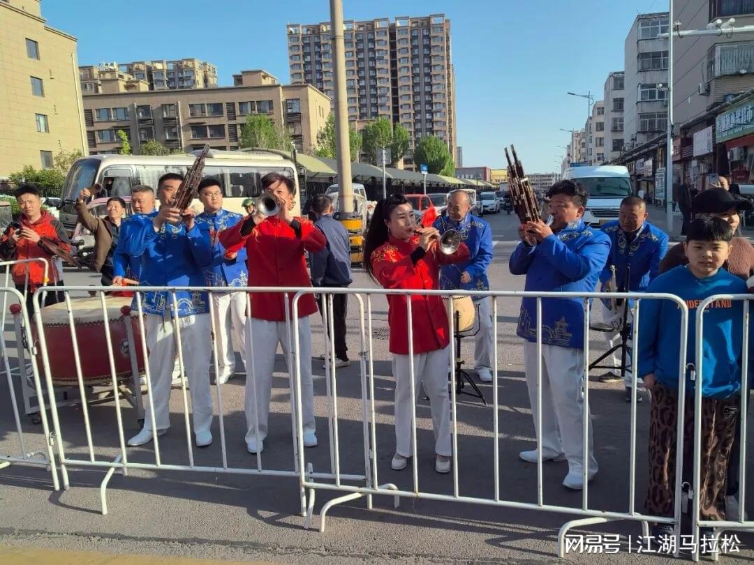 广州极限运动队突破传统快攻模式引领新潮流的深度剖析与展望